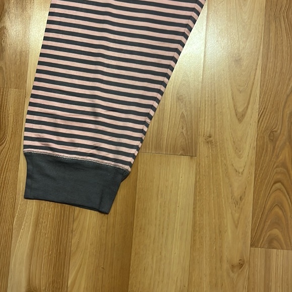 Laura Ashley pink/gray short sleeve soft cozy pj top and pj salvage brand bottom - Picture 5 of 7